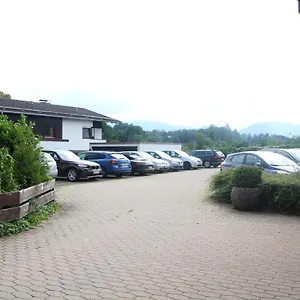 Ruheoase Mit Bergblick Im Zentrum Murnaus Murnau am Staffelsee